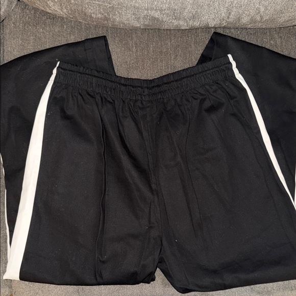 Von Dutch Black and White Logo Track Pants - Picture 6 of 8